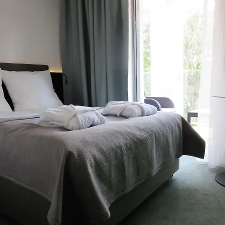 Armada House Bed & Breakfast 4*